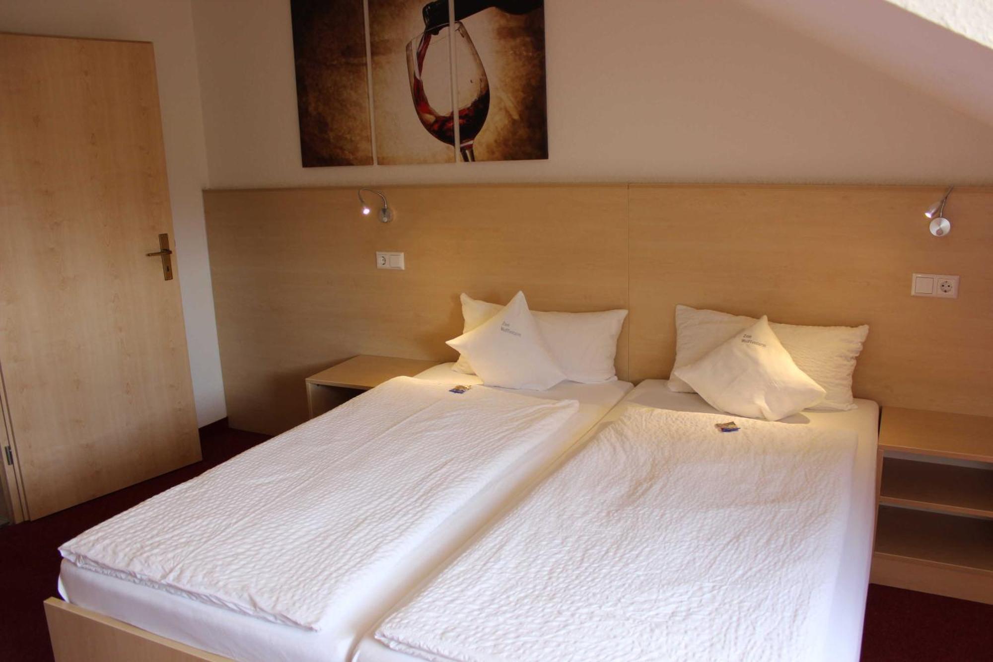 Gaestehaus Zum Wolffenturm Lehrensteinsfeld Zimmer foto